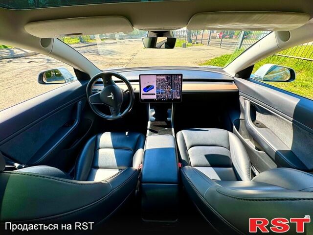 Серый Тесла Модель 3, объемом двигателя 0 л и пробегом 135 тыс. км за 17900 $, фото 6 на Automoto.ua