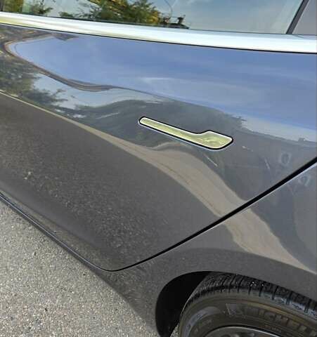 Сірий Тесла Модель 3, об'ємом двигуна 0 л та пробігом 84 тис. км за 17500 $, фото 21 на Automoto.ua