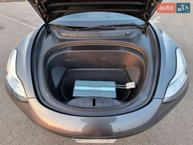 Серый Тесла Модель 3, объемом двигателя 0 л и пробегом 128 тыс. км за 16500 $, фото 18 на Automoto.ua