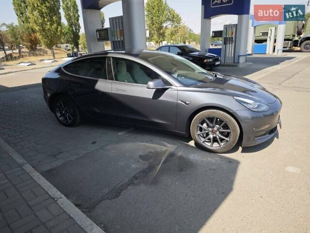 Серый Тесла Модель 3, объемом двигателя 0 л и пробегом 157 тыс. км за 16900 $, фото 34 на Automoto.ua