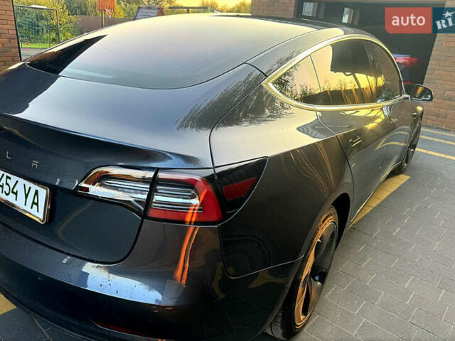 Сірий Тесла Модель 3, об'ємом двигуна 0 л та пробігом 90 тис. км за 11999 $, фото 5 на Automoto.ua