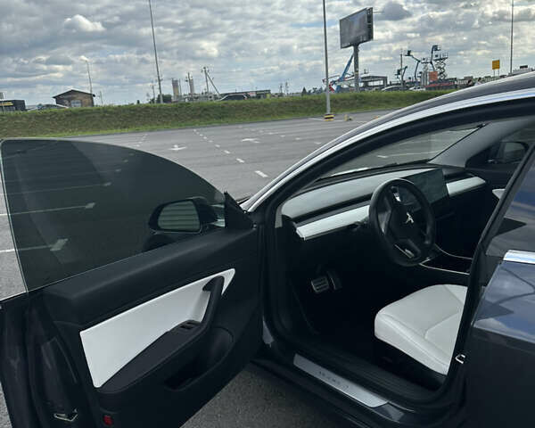 Сірий Тесла Модель 3, об'ємом двигуна 0 л та пробігом 145 тис. км за 18000 $, фото 24 на Automoto.ua