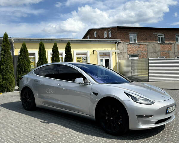 Сірий Тесла Модель 3, об'ємом двигуна 0 л та пробігом 180 тис. км за 17300 $, фото 11 на Automoto.ua