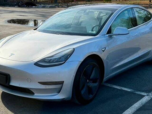 Серый Тесла Модель 3, объемом двигателя 0 л и пробегом 35 тыс. км за 5100 $, фото 1 на Automoto.ua