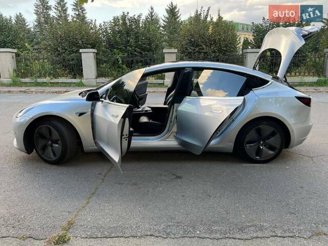 Серый Тесла Модель 3, объемом двигателя 0 л и пробегом 131 тыс. км за 16900 $, фото 50 на Automoto.ua