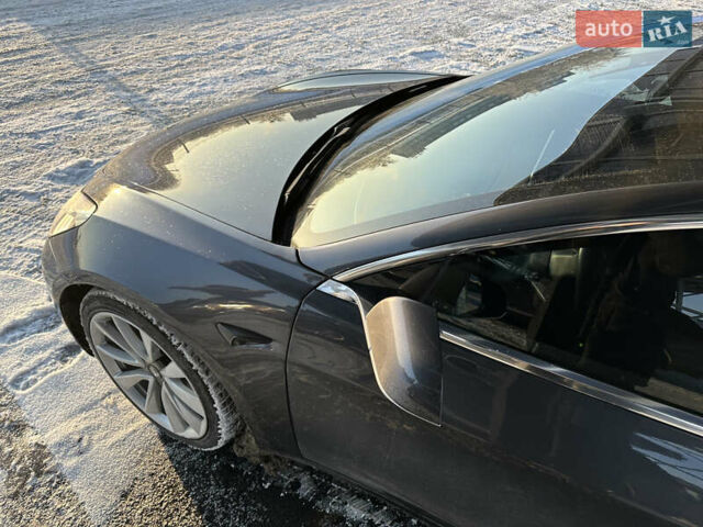 Сірий Тесла Модель 3, об'ємом двигуна 0 л та пробігом 97 тис. км за 17000 $, фото 9 на Automoto.ua