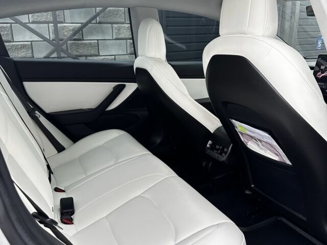 Сірий Тесла Модель 3, об'ємом двигуна 0 л та пробігом 199 тис. км за 15499 $, фото 8 на Automoto.ua