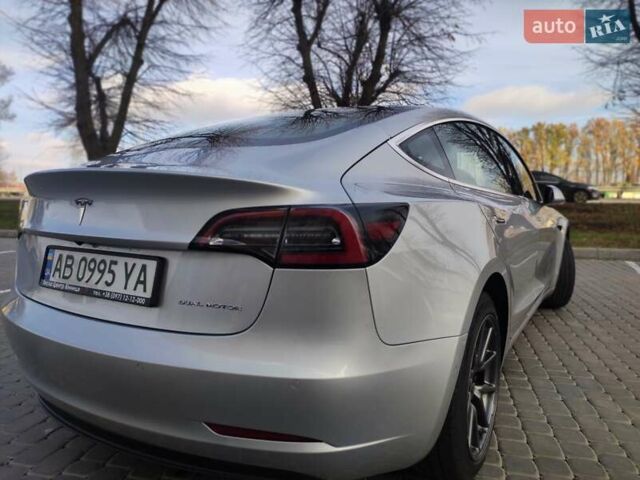 Серый Тесла Модель 3, объемом двигателя 0 л и пробегом 78 тыс. км за 19900 $, фото 13 на Automoto.ua