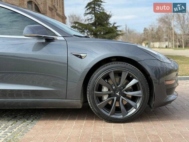 Серый Тесла Модель 3, объемом двигателя 0 л и пробегом 152 тыс. км за 16400 $, фото 11 на Automoto.ua