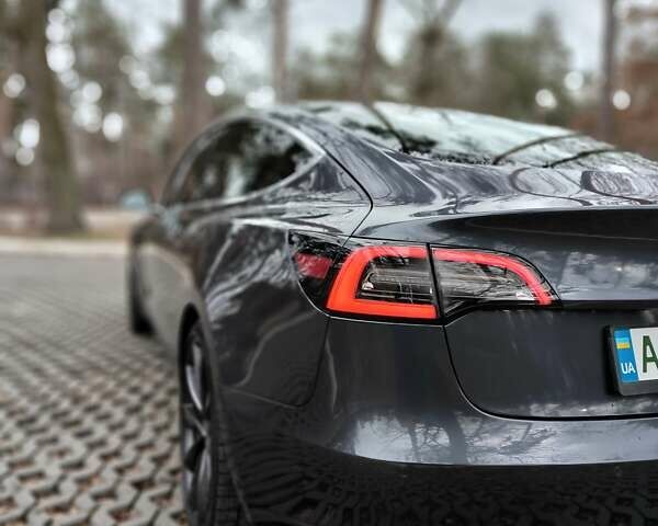 Сірий Тесла Модель 3, об'ємом двигуна 0 л та пробігом 64 тис. км за 25900 $, фото 15 на Automoto.ua