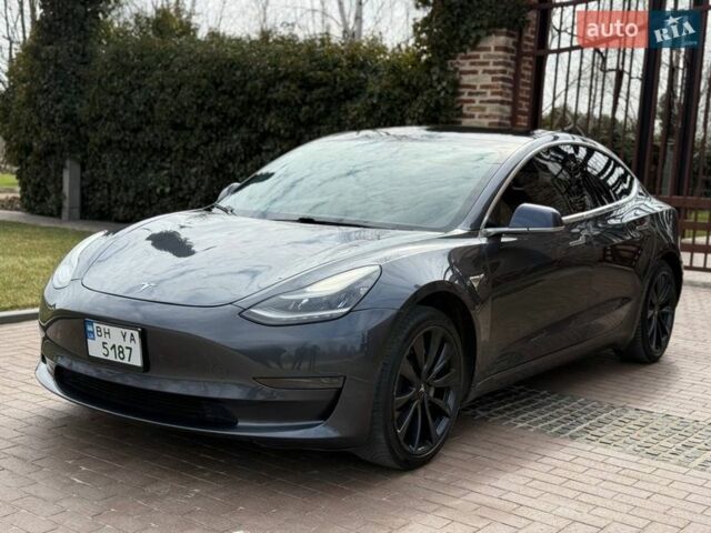 Серый Тесла Модель 3, объемом двигателя 0 л и пробегом 152 тыс. км за 16400 $, фото 13 на Automoto.ua