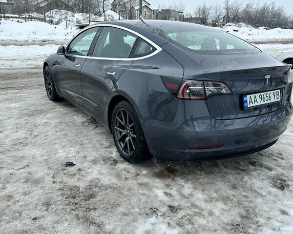 Серый Тесла Модель 3, объемом двигателя 0 л и пробегом 165 тыс. км за 16500 $, фото 3 на Automoto.ua