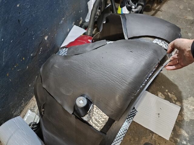 Серый Тесла Модель 3, объемом двигателя 0 л и пробегом 95 тыс. км за 22000 $, фото 13 на Automoto.ua