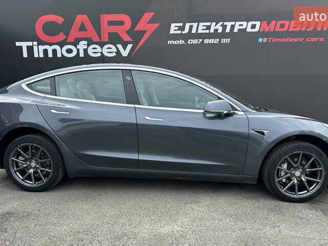 Серый Тесла Модель 3, объемом двигателя 0 л и пробегом 136 тыс. км за 16500 $, фото 13 на Automoto.ua