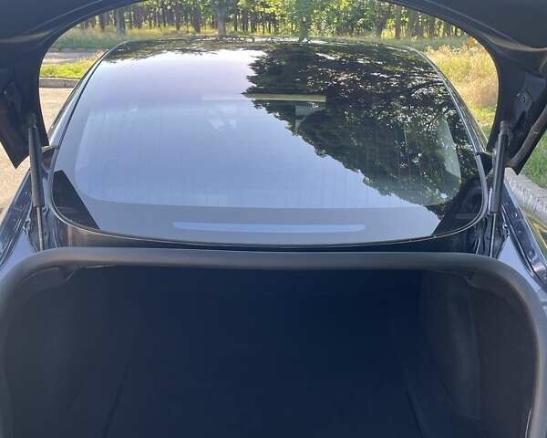 Серый Тесла Модель 3, объемом двигателя 0 л и пробегом 94 тыс. км за 18000 $, фото 45 на Automoto.ua