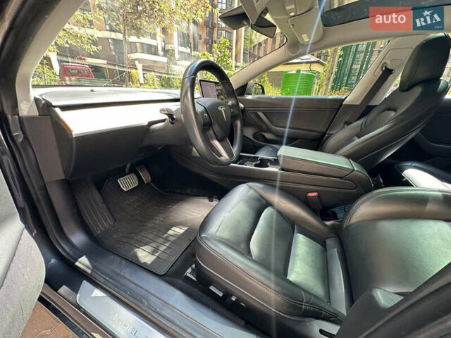 Серый Тесла Модель 3, объемом двигателя 0 л и пробегом 90 тыс. км за 17600 $, фото 28 на Automoto.ua