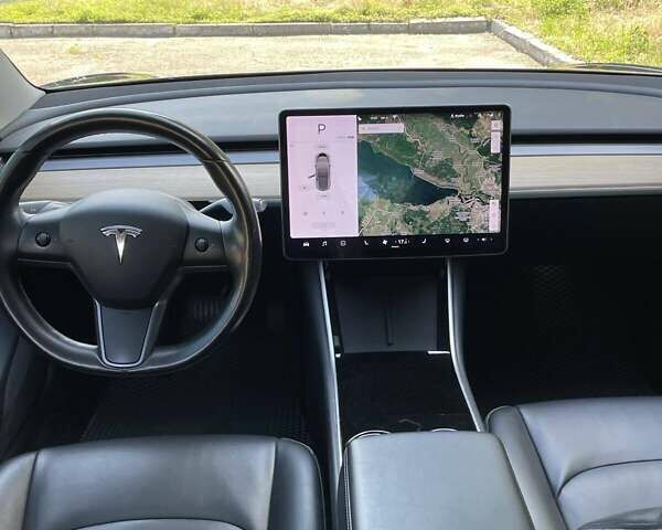 Серый Тесла Модель 3, объемом двигателя 0 л и пробегом 94 тыс. км за 18000 $, фото 40 на Automoto.ua