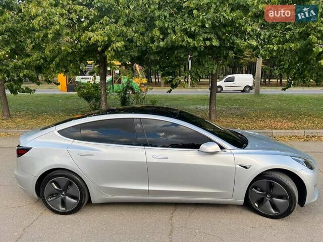 Серый Тесла Модель 3, объемом двигателя 0 л и пробегом 131 тыс. км за 16900 $, фото 27 на Automoto.ua