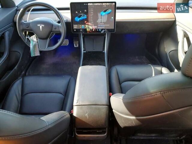 Сірий Тесла Модель 3, об'ємом двигуна 0 л та пробігом 83 тис. км за 3400 $, фото 7 на Automoto.ua