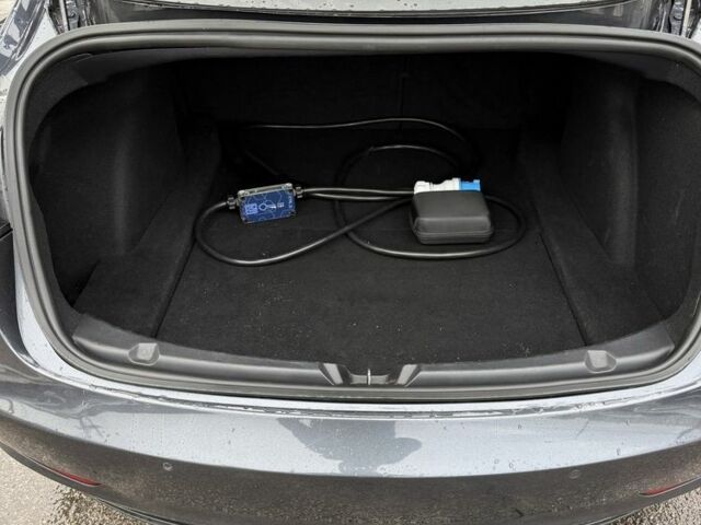 Сірий Тесла Модель 3, об'ємом двигуна 0 л та пробігом 147 тис. км за 14700 $, фото 2 на Automoto.ua