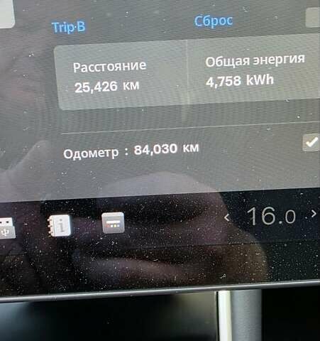 Сірий Тесла Модель 3, об'ємом двигуна 0 л та пробігом 84 тис. км за 17500 $, фото 50 на Automoto.ua