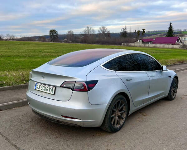 Сірий Тесла Модель 3, об'ємом двигуна 0 л та пробігом 140 тис. км за 17500 $, фото 2 на Automoto.ua