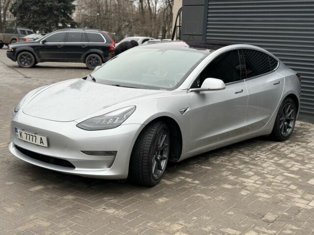 Серый Тесла Модель 3, объемом двигателя 0 л и пробегом 192 тыс. км за 16500 $, фото 2 на Automoto.ua
