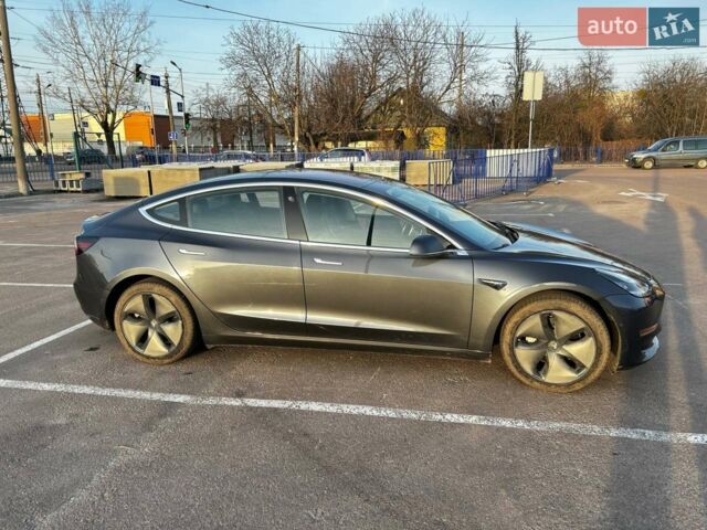 Сірий Тесла Модель 3, об'ємом двигуна 0 л та пробігом 145 тис. км за 18500 $, фото 3 на Automoto.ua