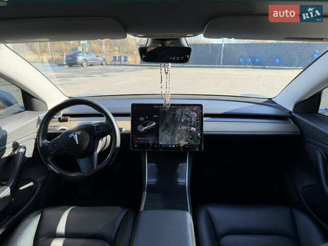 Серый Тесла Модель 3, объемом двигателя 0 л и пробегом 67 тыс. км за 18000 $, фото 6 на Automoto.ua