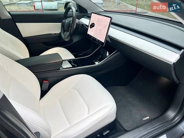 Сірий Тесла Модель 3, об'ємом двигуна 3.24 л та пробігом 154 тис. км за 17800 $, фото 9 на Automoto.ua