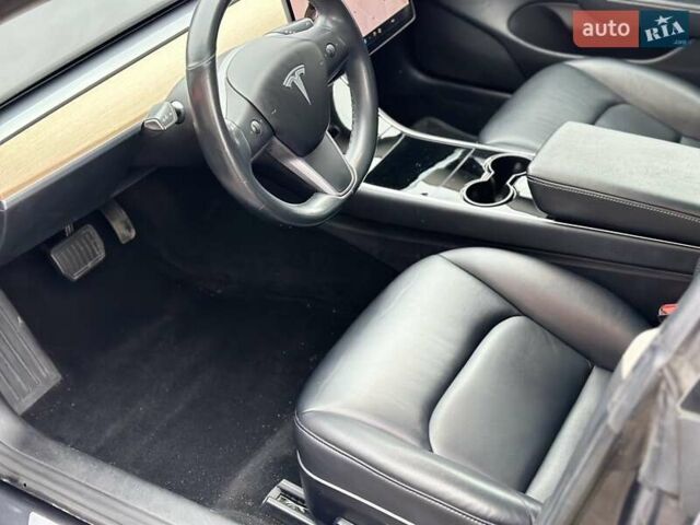 Сірий Тесла Модель 3, об'ємом двигуна 0 л та пробігом 224 тис. км за 13800 $, фото 28 на Automoto.ua