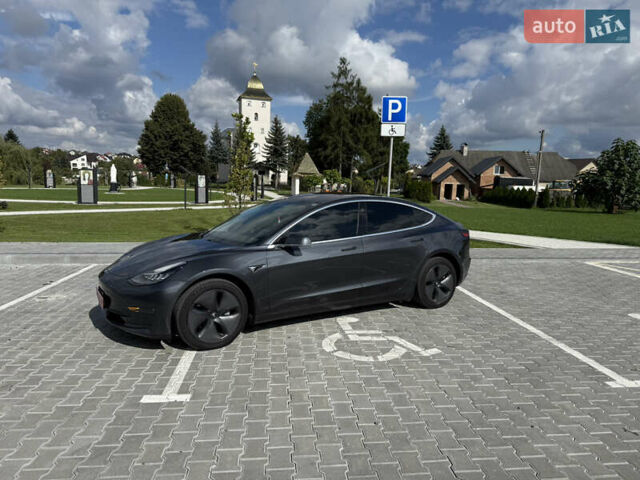 Сірий Тесла Модель 3, об'ємом двигуна 0 л та пробігом 91 тис. км за 17499 $, фото 1 на Automoto.ua