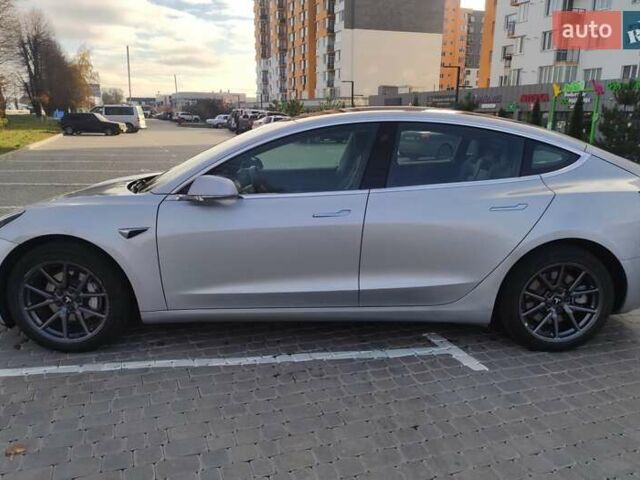 Сірий Тесла Модель 3, об'ємом двигуна 0 л та пробігом 69 тис. км за 19000 $, фото 29 на Automoto.ua