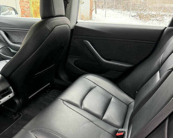 Серый Тесла Модель 3, объемом двигателя 0 л и пробегом 150 тыс. км за 16500 $, фото 9 на Automoto.ua