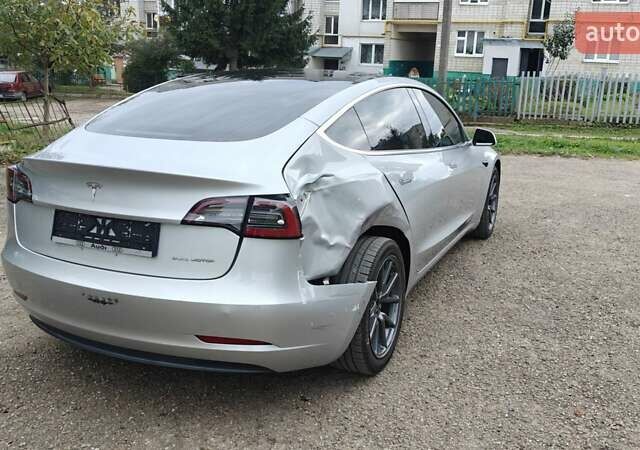 Сірий Тесла Модель 3, об'ємом двигуна 0 л та пробігом 178 тис. км за 13099 $, фото 8 на Automoto.ua