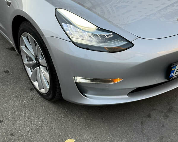 Серый Тесла Модель 3, объемом двигателя 0 л и пробегом 138 тыс. км за 17300 $, фото 16 на Automoto.ua