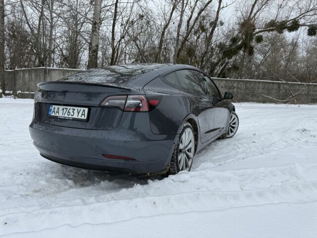 Серый Тесла Модель 3, объемом двигателя 0 л и пробегом 115 тыс. км за 16000 $, фото 4 на Automoto.ua