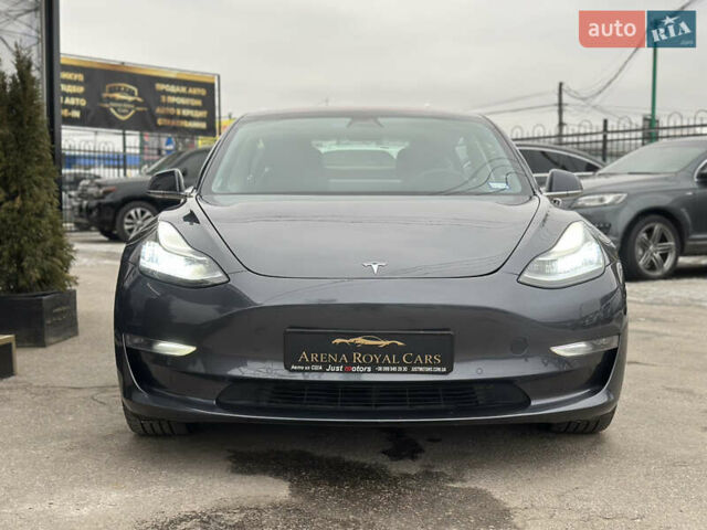 Серый Тесла Модель 3, объемом двигателя 0 л и пробегом 130 тыс. км за 18900 $, фото 6 на Automoto.ua
