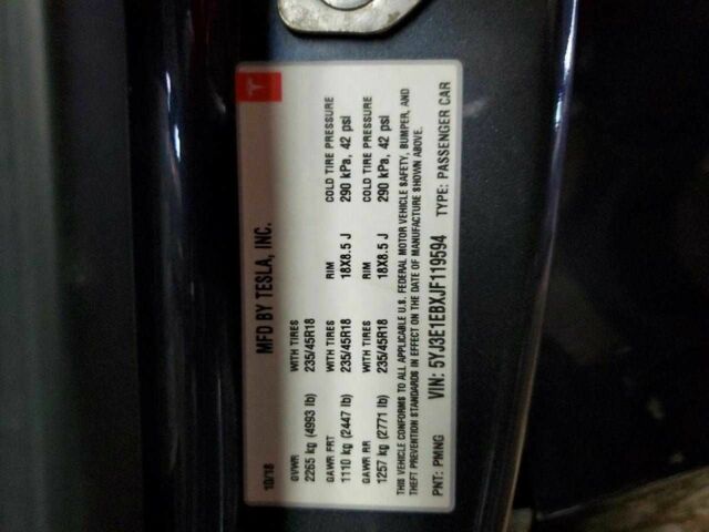 Серый Тесла Модель 3, объемом двигателя 0 л и пробегом 80 тыс. км за 3000 $, фото 12 на Automoto.ua