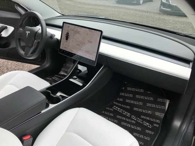 Сірий Тесла Модель 3, об'ємом двигуна 0 л та пробігом 2 тис. км за 47900 $, фото 46 на Automoto.ua