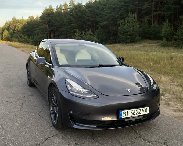 Сірий Тесла Модель 3, об'ємом двигуна 0 л та пробігом 68 тис. км за 16500 $, фото 1 на Automoto.ua