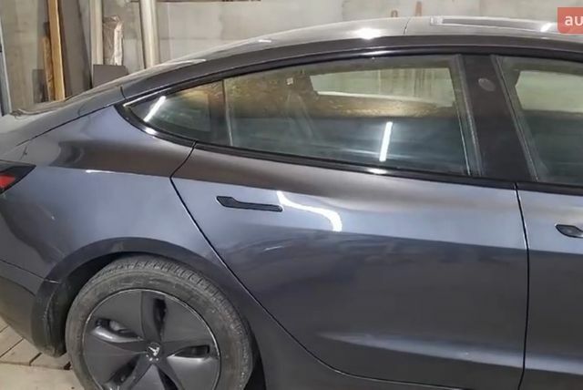 Сірий Тесла Модель 3, об'ємом двигуна 0 л та пробігом 122 тис. км за 17000 $, фото 1 на Automoto.ua
