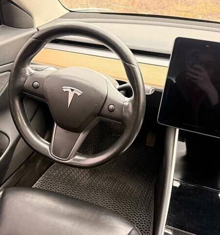 Сірий Тесла Модель 3, об'ємом двигуна 0 л та пробігом 243 тис. км за 12900 $, фото 12 на Automoto.ua