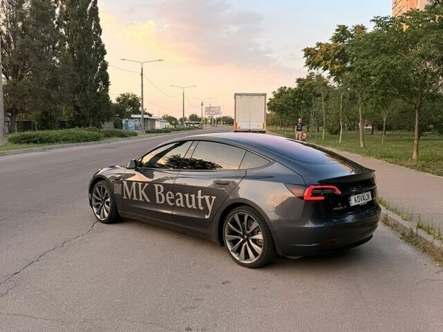 Сірий Тесла Модель 3, об'ємом двигуна 0 л та пробігом 104 тис. км за 17000 $, фото 1 на Automoto.ua