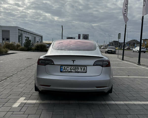 Серый Тесла Модель 3, объемом двигателя 0 л и пробегом 165 тыс. км за 15900 $, фото 7 на Automoto.ua