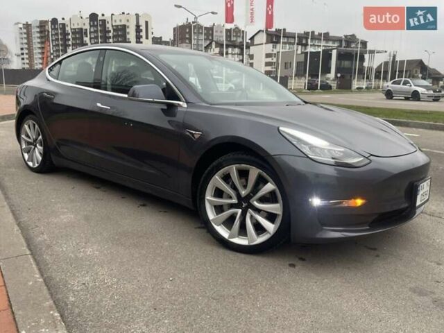 Серый Тесла Модель 3, объемом двигателя 0 л и пробегом 145 тыс. км за 15900 $, фото 4 на Automoto.ua
