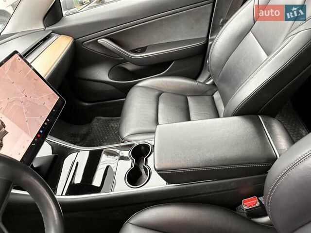Сірий Тесла Модель 3, об'ємом двигуна 0 л та пробігом 224 тис. км за 13800 $, фото 38 на Automoto.ua