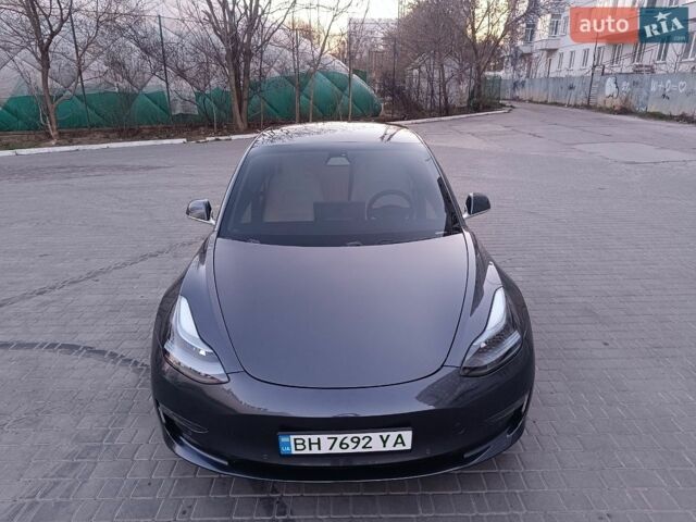 Сірий Тесла Модель 3, об'ємом двигуна 0 л та пробігом 169 тис. км за 17200 $, фото 4 на Automoto.ua