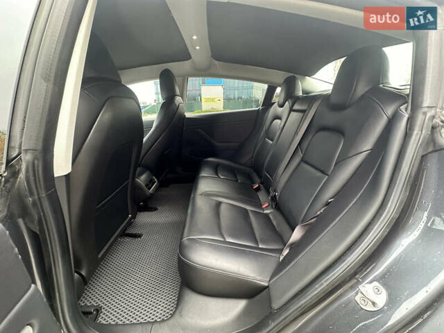 Сірий Тесла Модель 3, об'ємом двигуна 0 л та пробігом 150 тис. км за 13999 $, фото 18 на Automoto.ua