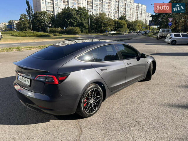 Серый Тесла Модель 3, объемом двигателя 0 л и пробегом 133 тыс. км за 18500 $, фото 5 на Automoto.ua